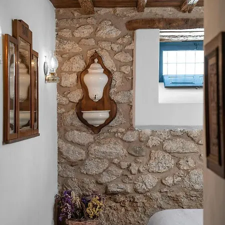 1813 Painters Stone Shelter Galaxidi